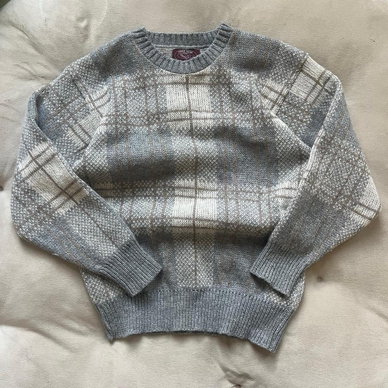 item listed by __landerthrifts