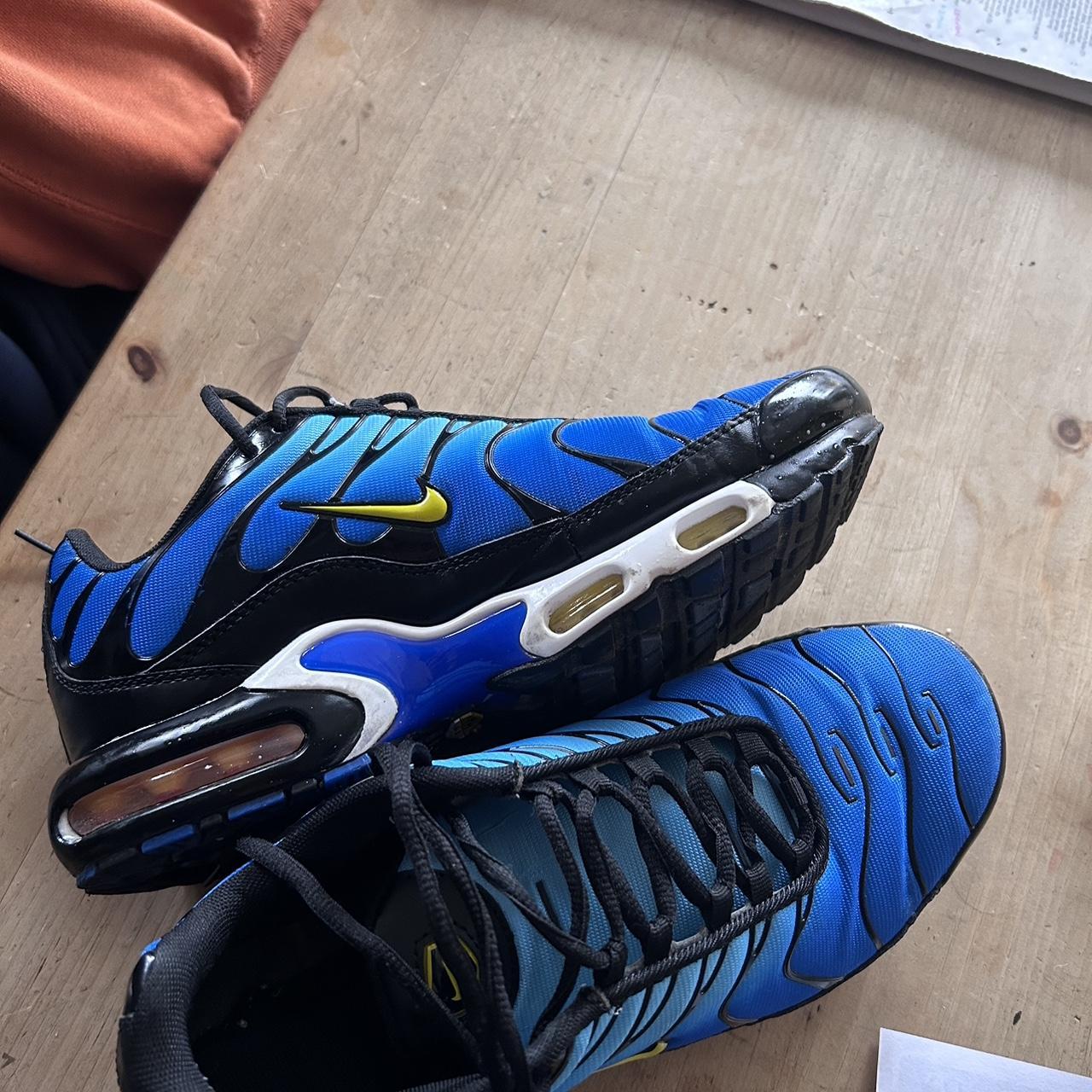 tn blue nike
