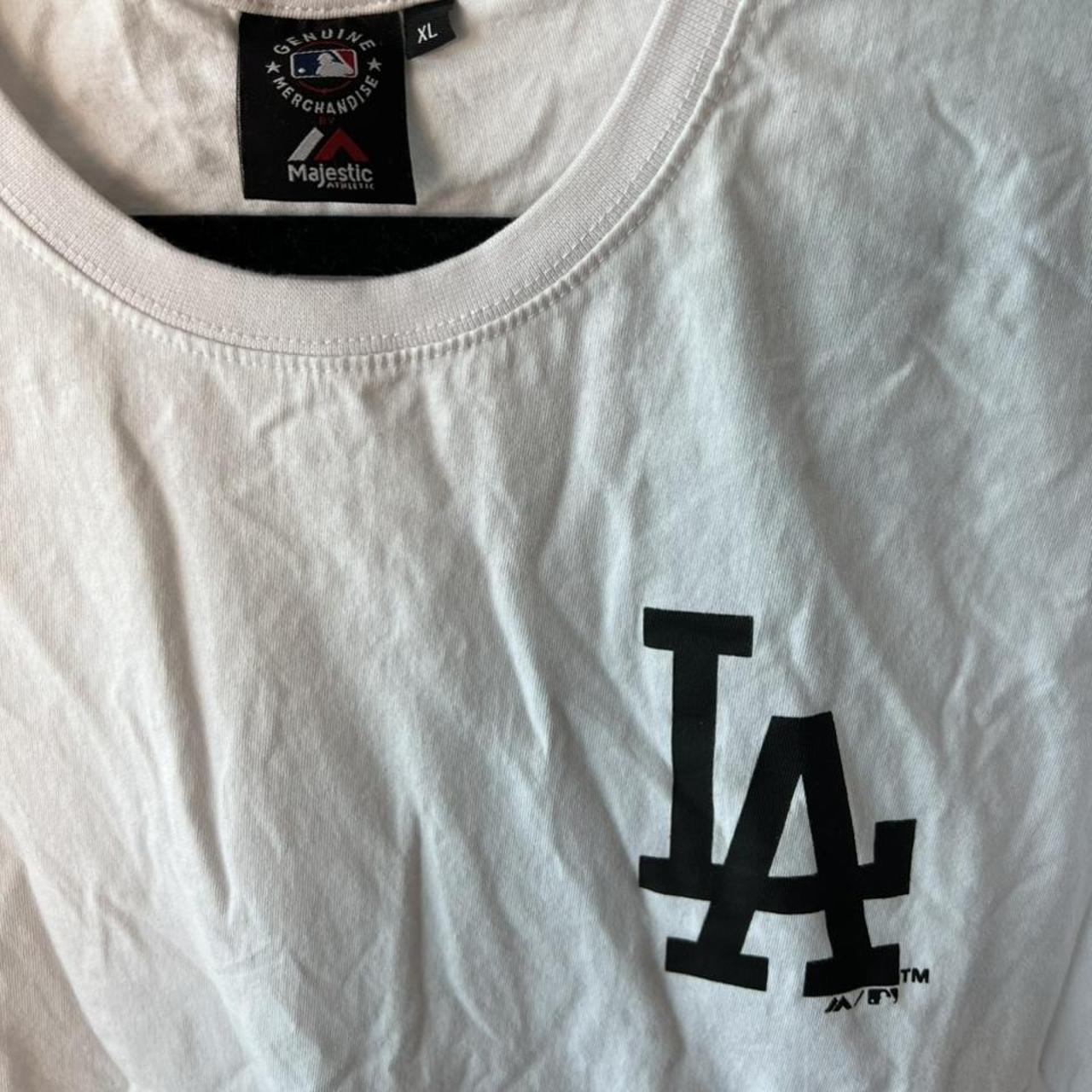 Majestic Athletic Men's Los Angeles Dodgers Push Through T-Shirt SMALL -  WHITE
