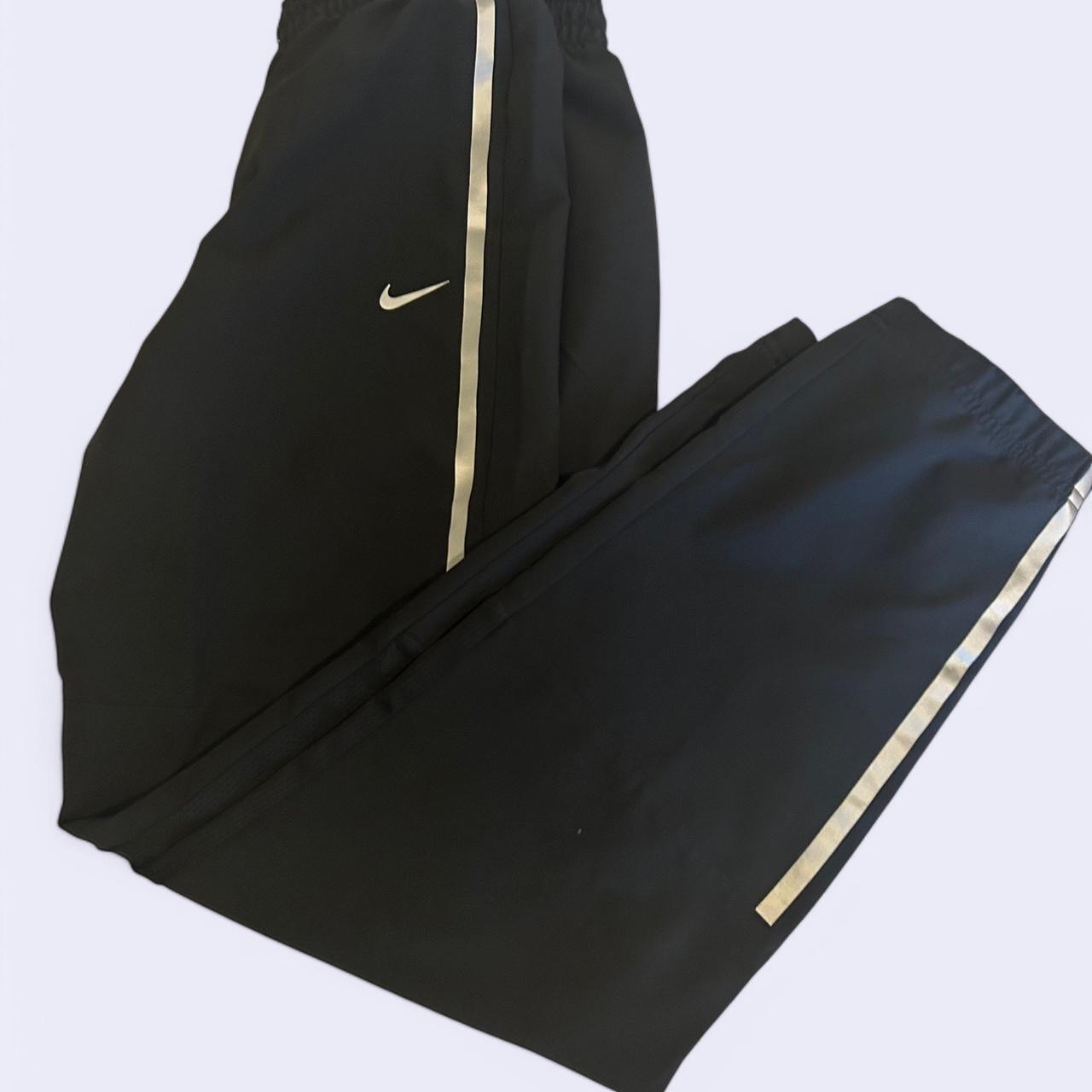 item listed by 3v4ton3r8