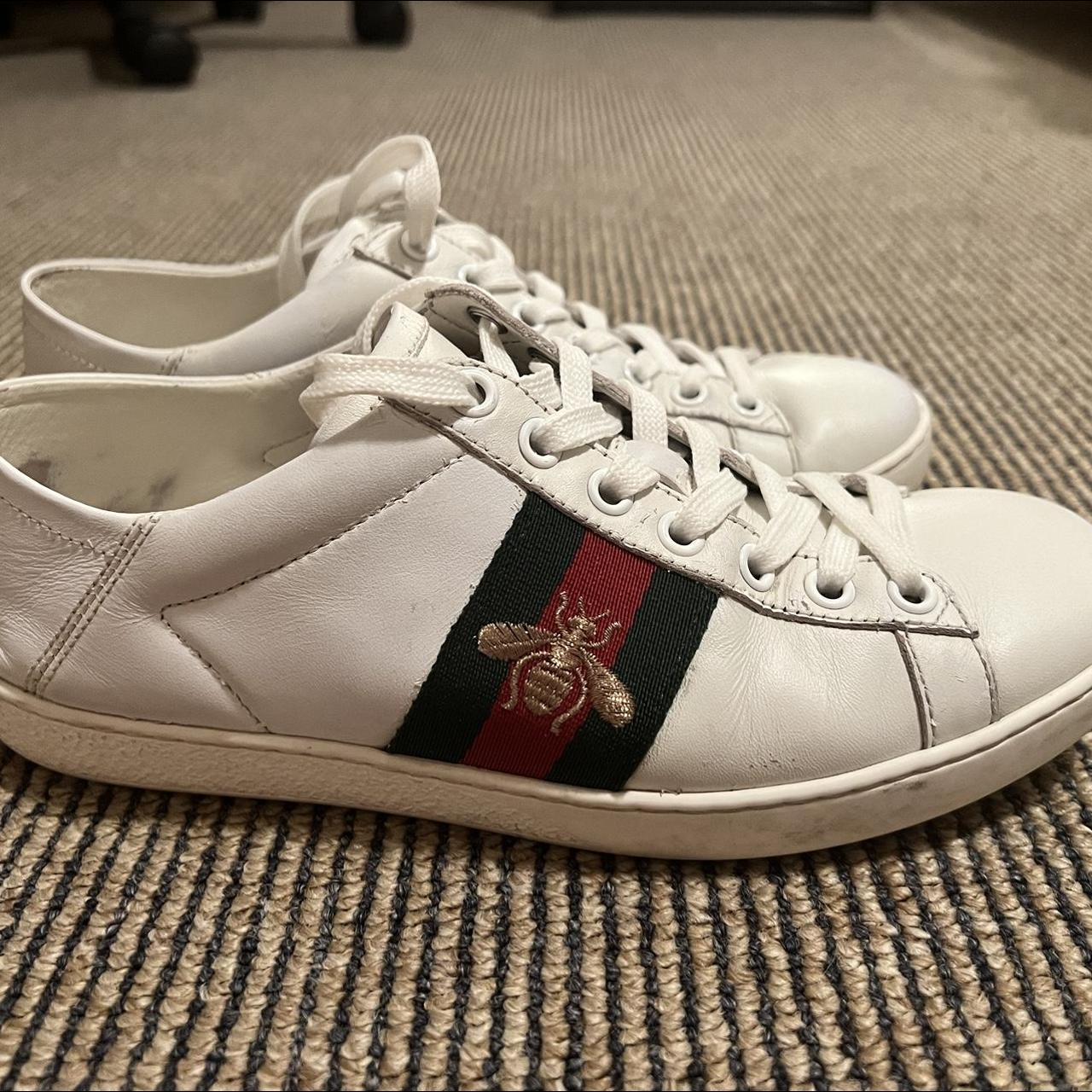 Authentic Gucci Bee Sneakers (Trainers) Size 3 / 35... - Depop