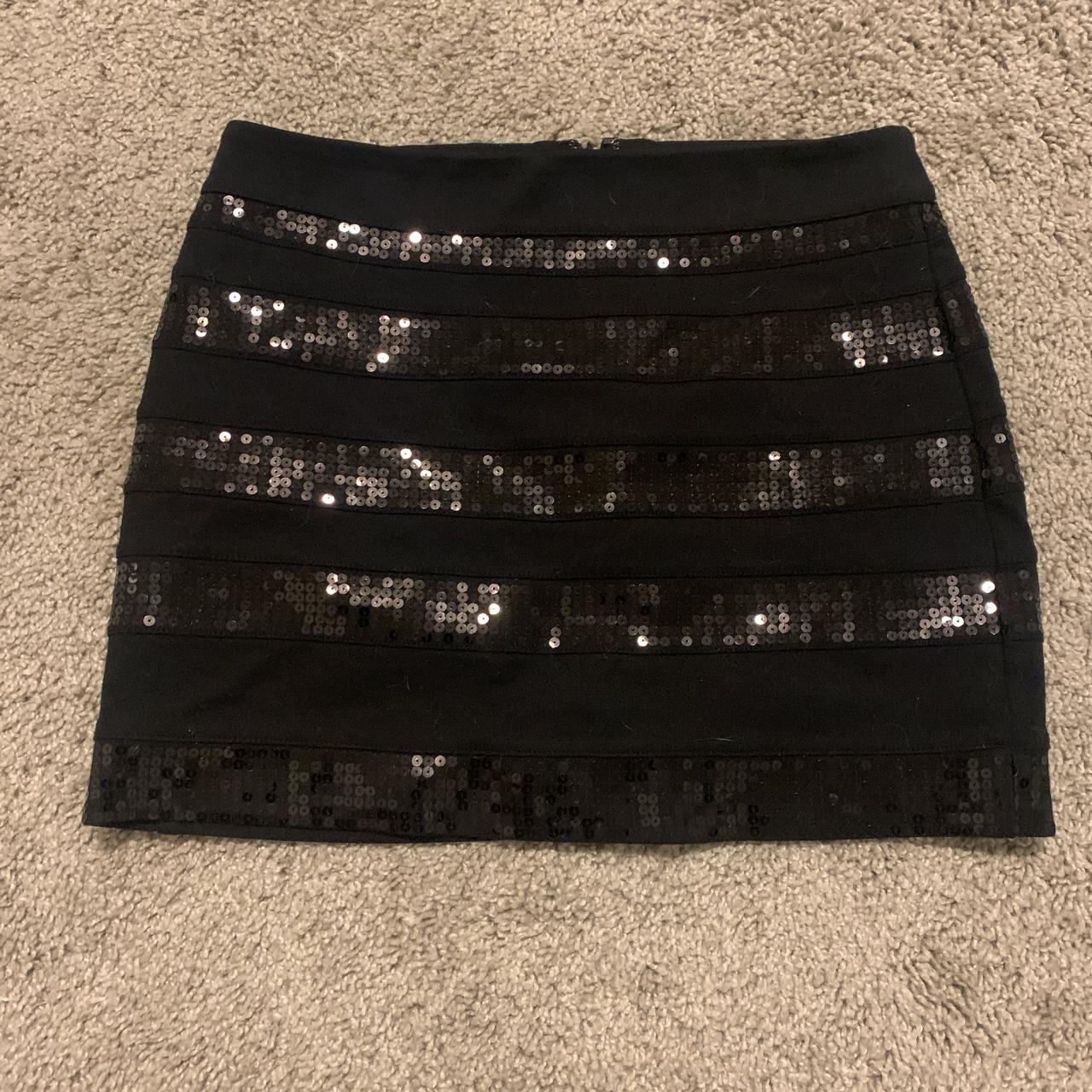 Women’s size 2 Express skirt. Worn twice. Flexible.... - Depop