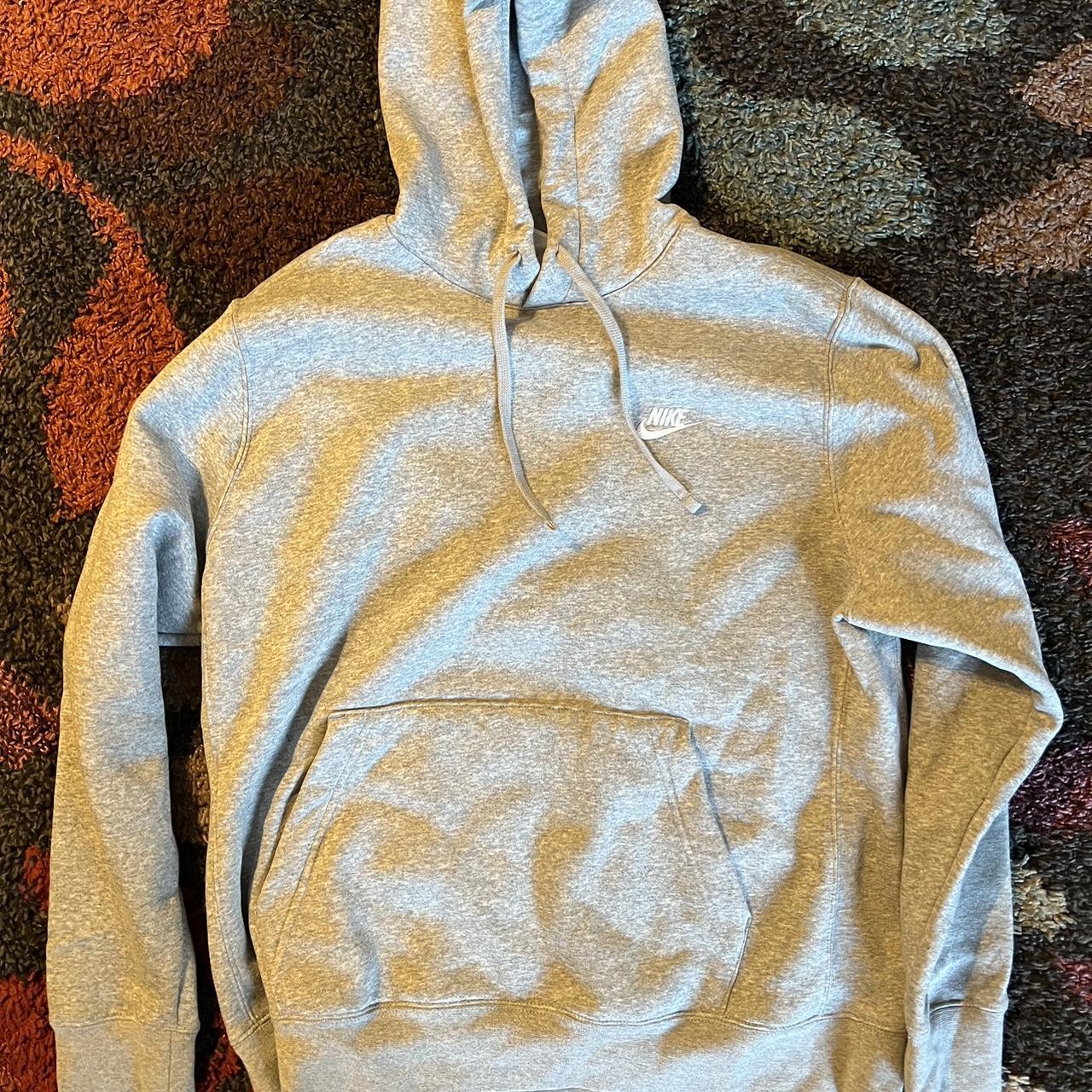 Nike Men's Grey and White Hoodie | Depop