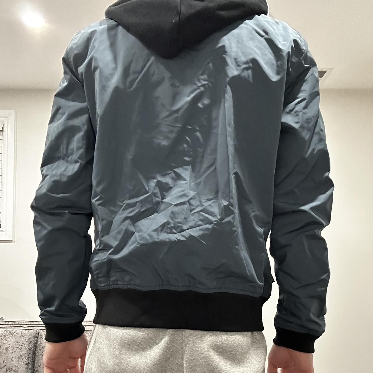 Hollister windbreaker snow jacket with fur inside - Depop