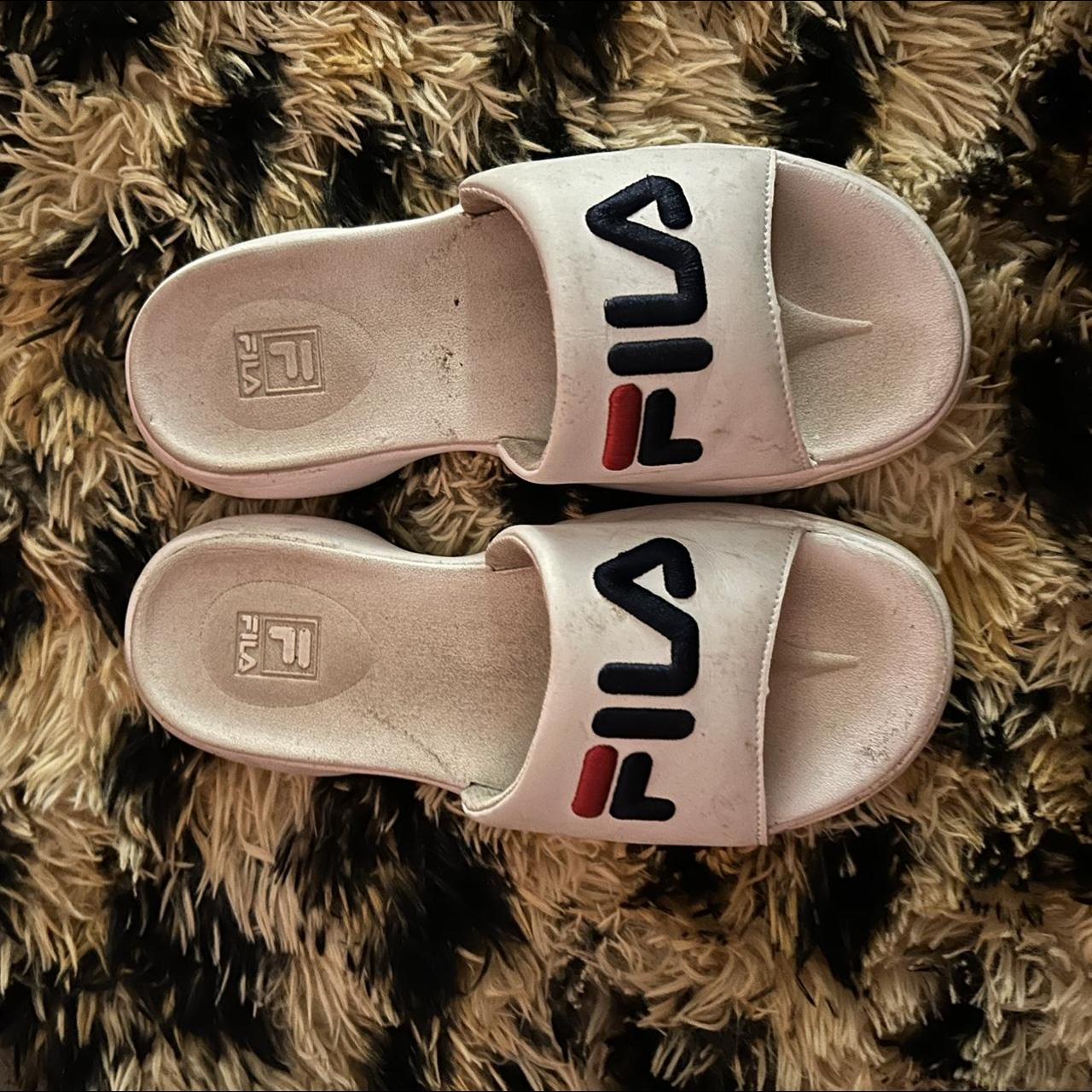 Fluffy deals fila slides