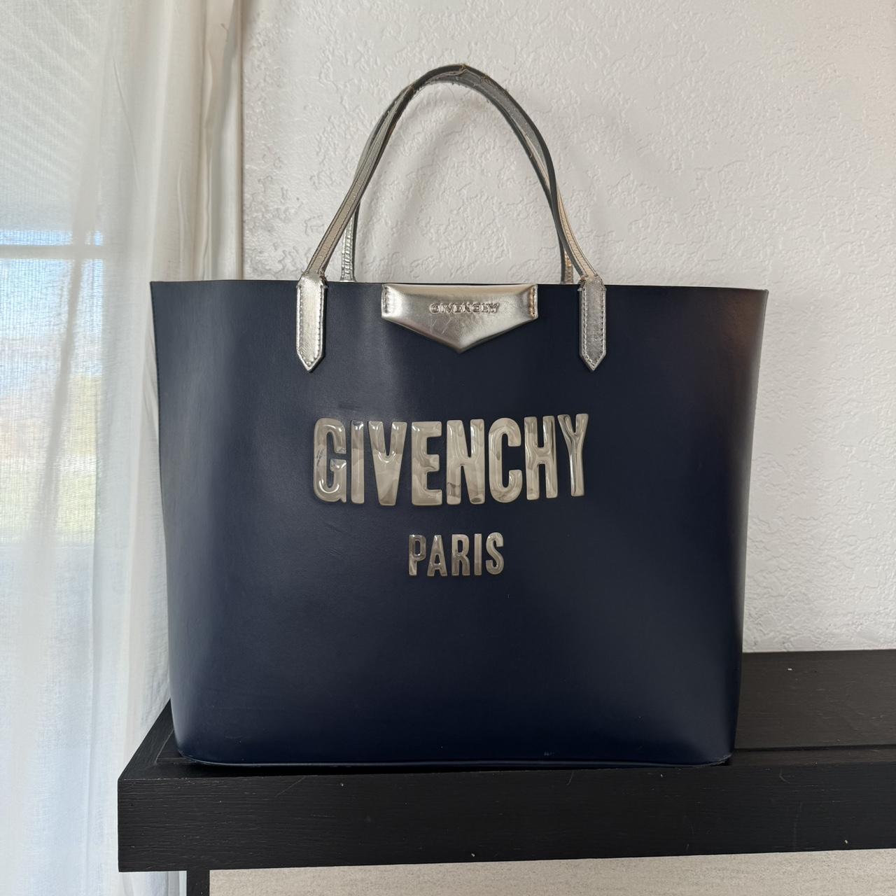 Givenchy good antigona tote bag