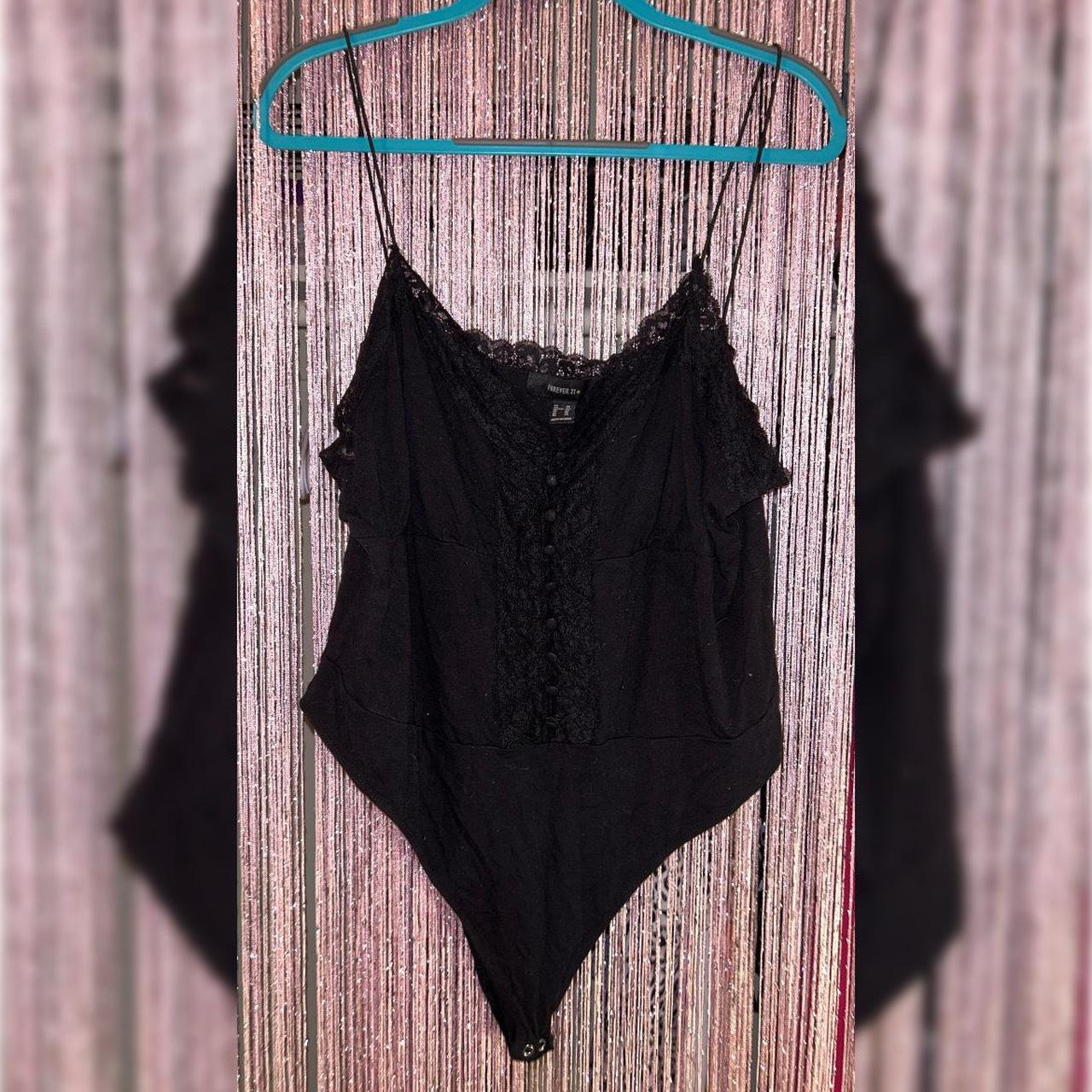 Forever 21 Lace Button Bodysuit 🖤 3X The details on... Depop