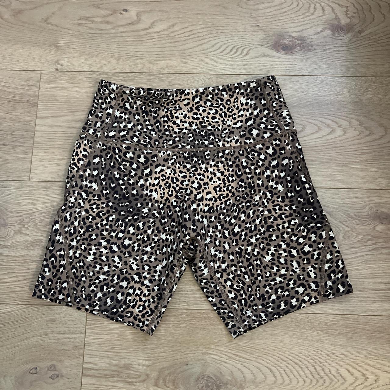 Lorna jane leopard shorts online