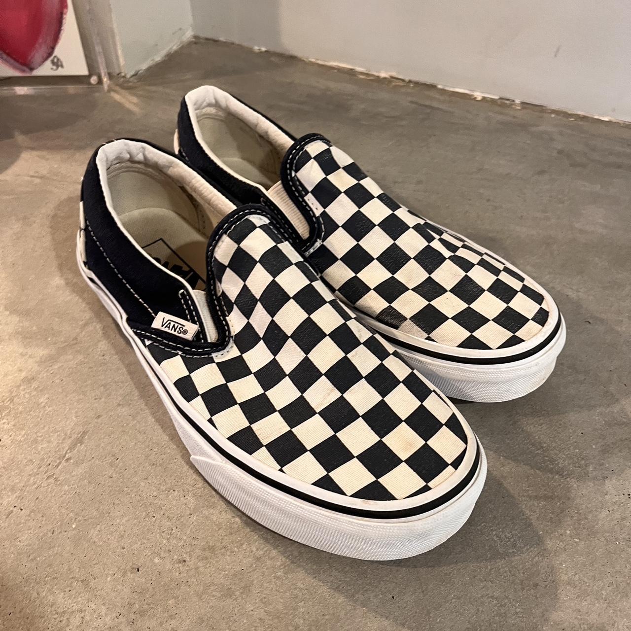 vans navy blue checkered