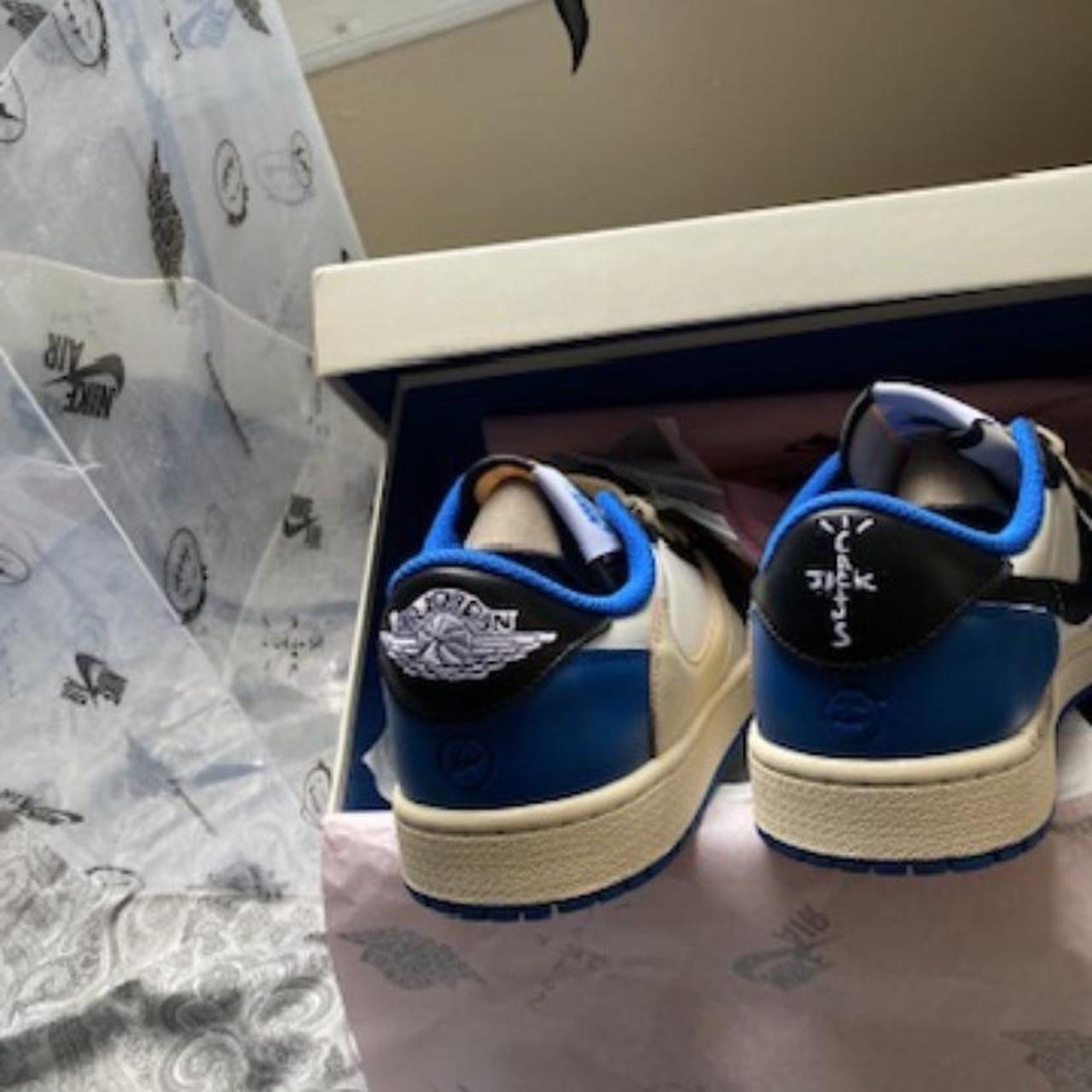Travis Scott Men's Blue and White Trainers (2)
