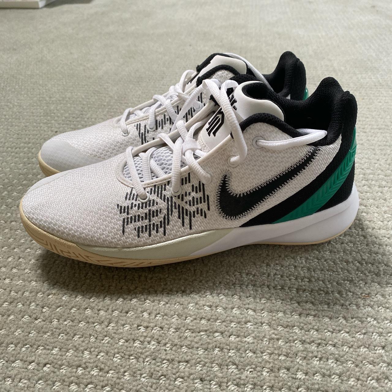 Kyrie flytrap store 2 gs