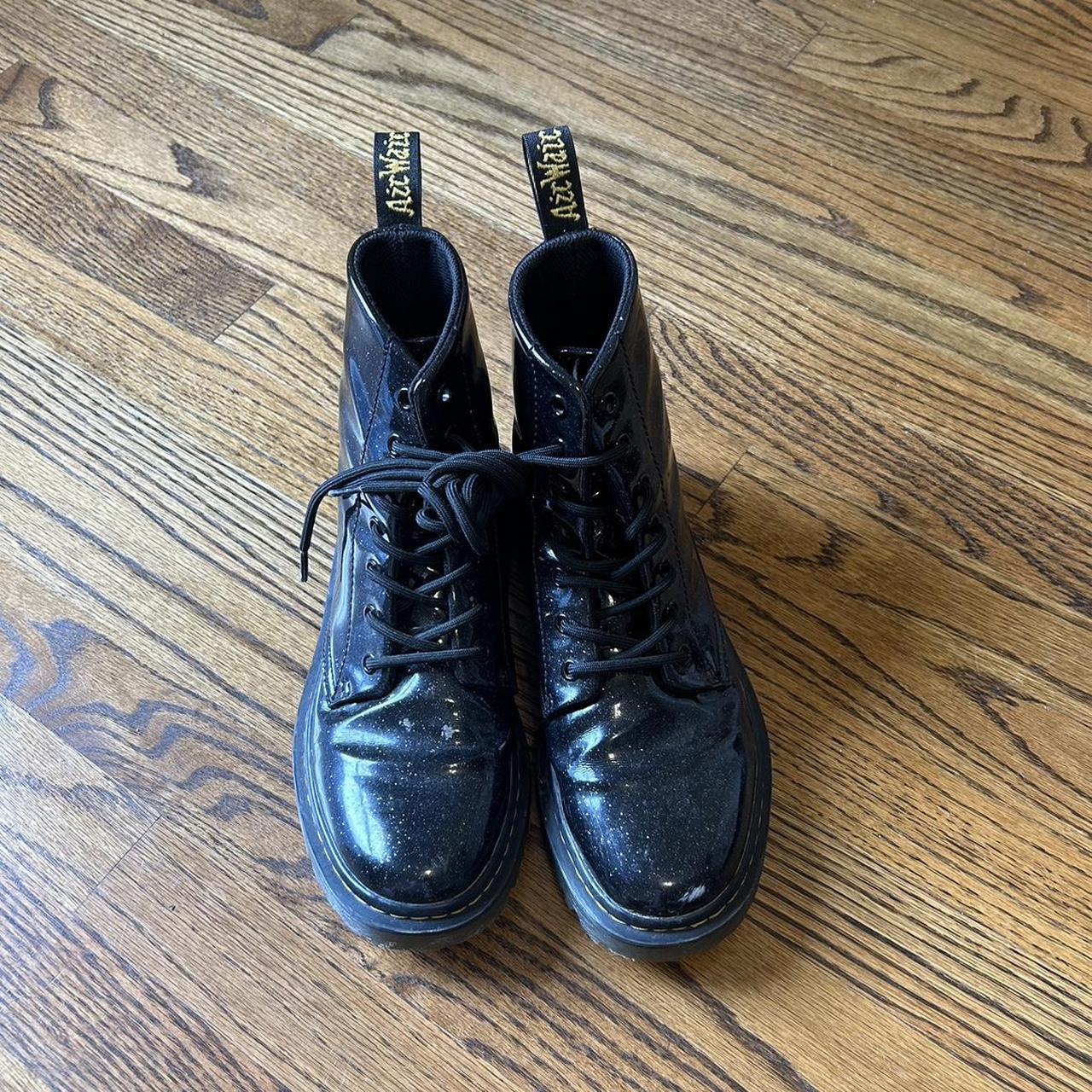 Sparkly doc hot sale martens womens