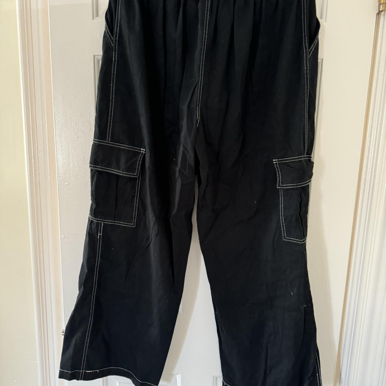 Black cargo pants with contrast stitching - Depop