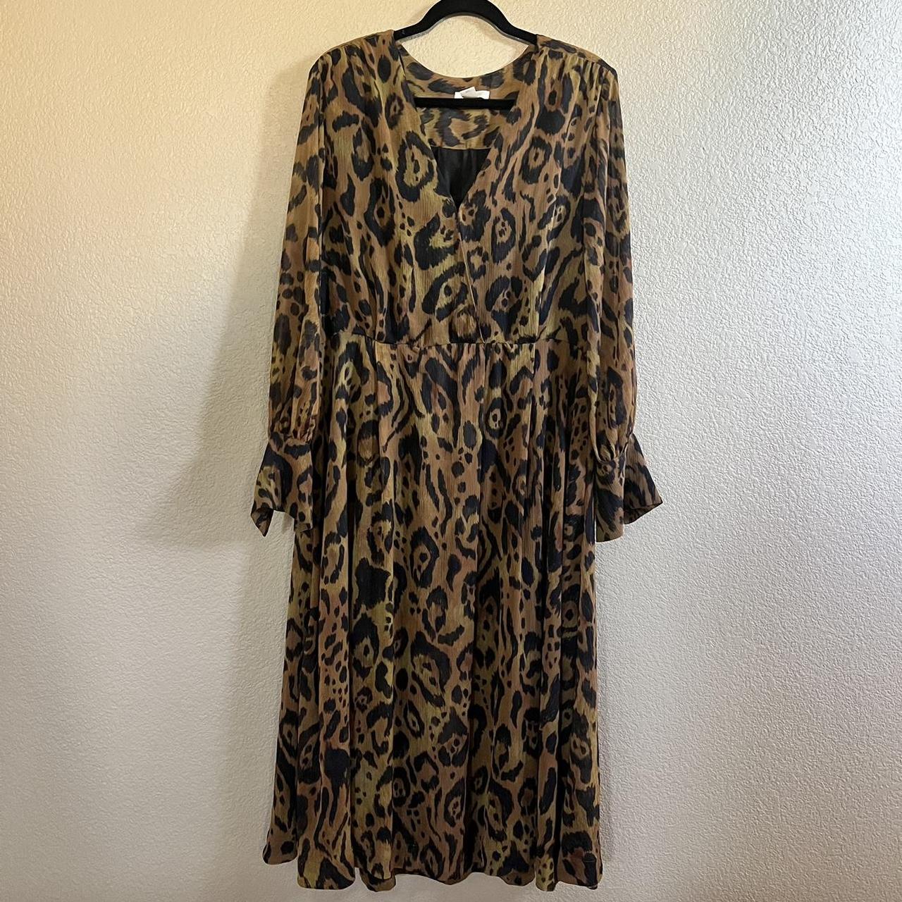 H&M Animal print dress 🐆 Womans Size: XL 📏 midi... - Depop