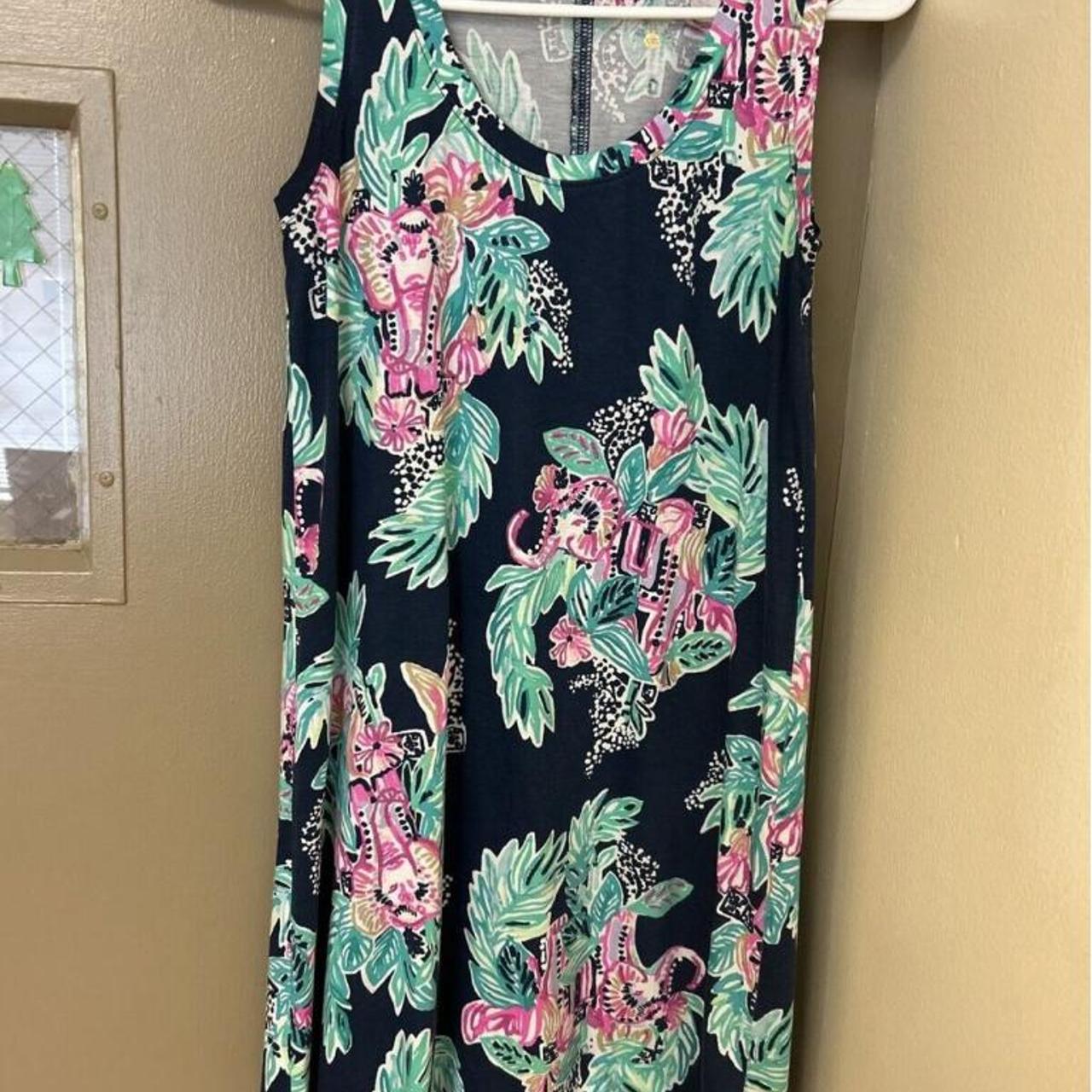 Elevate your wardrobe with this stunning Lilly