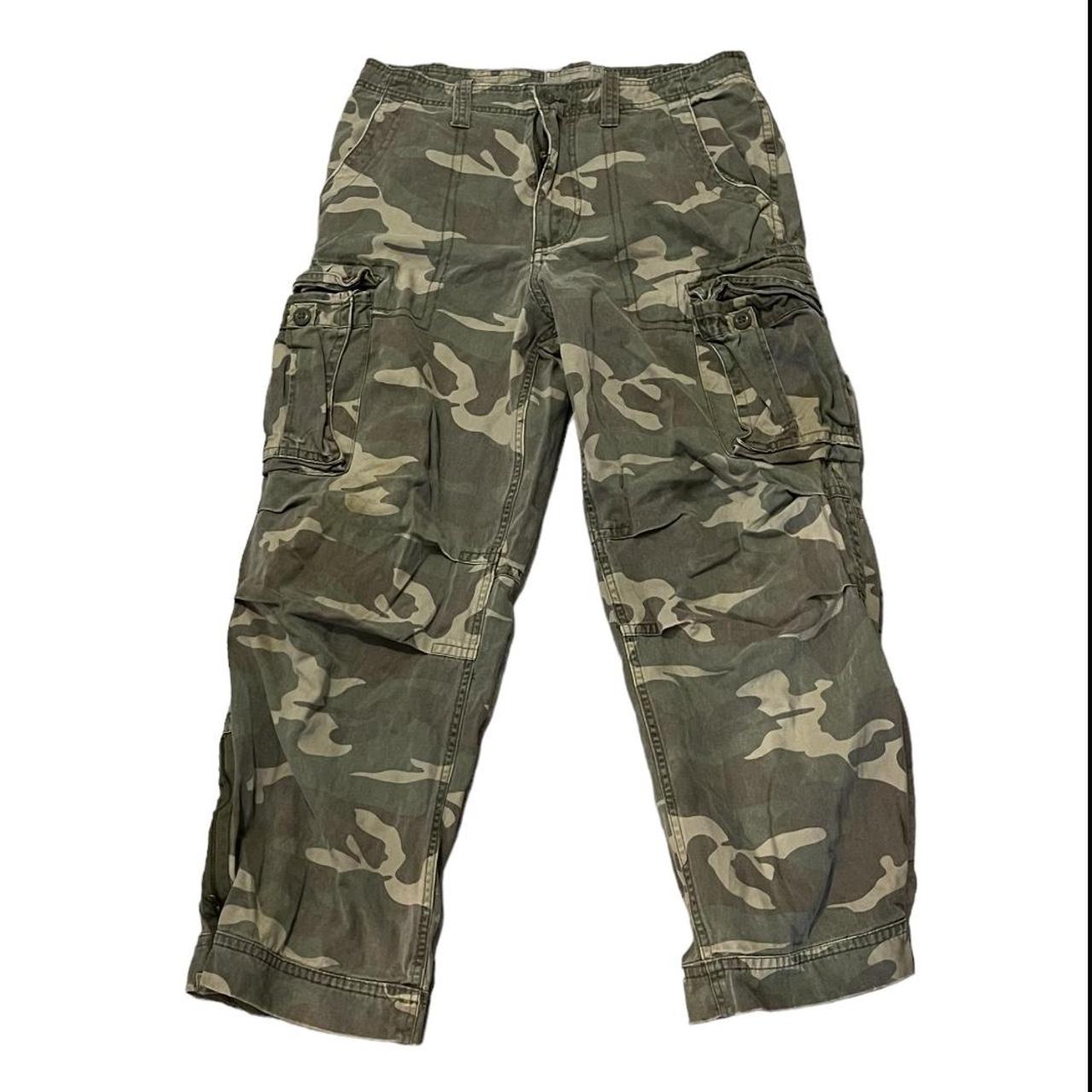 2000s Camo Cargo Baggy pants 34... - Depop