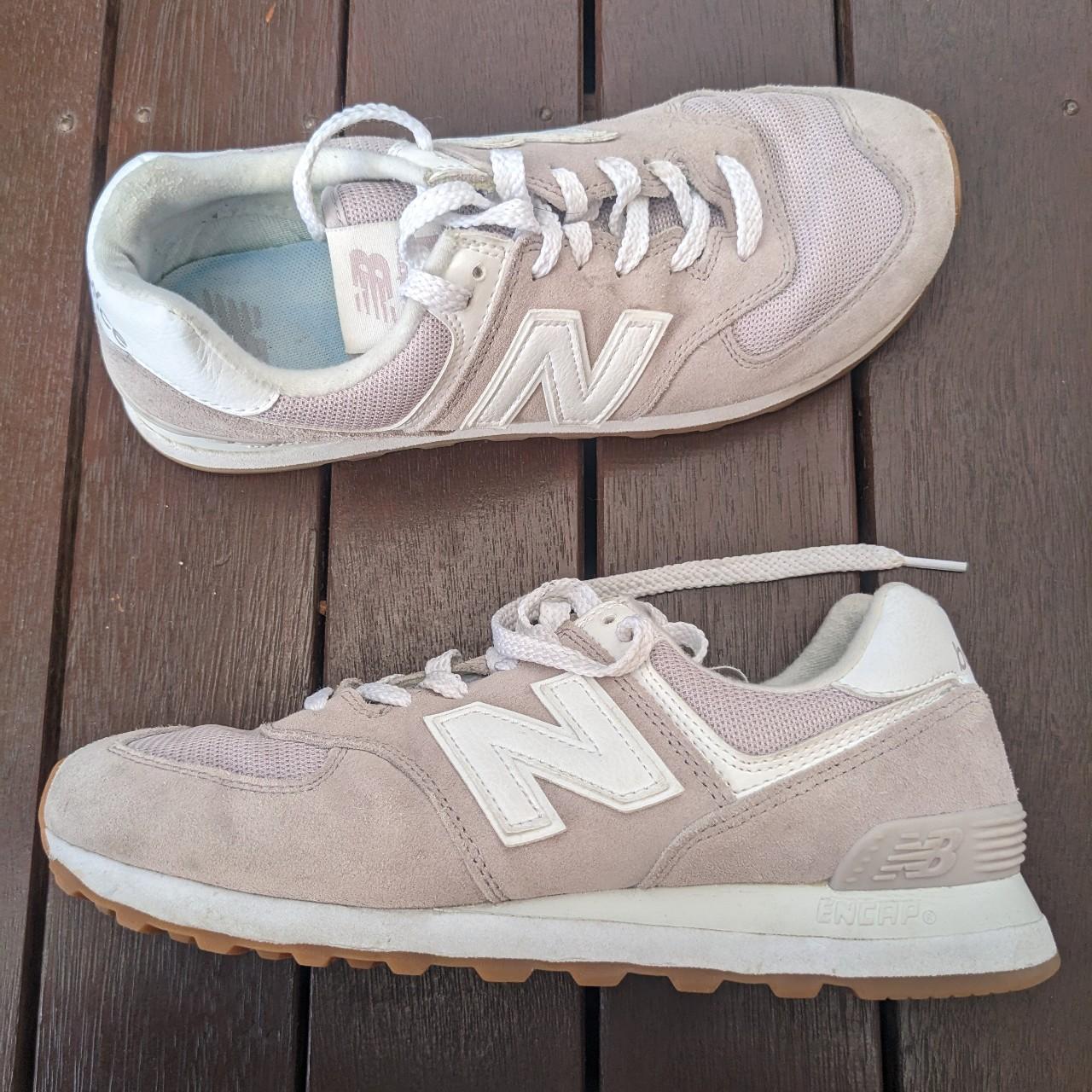 New Balance Men's Cream Trainers Depop