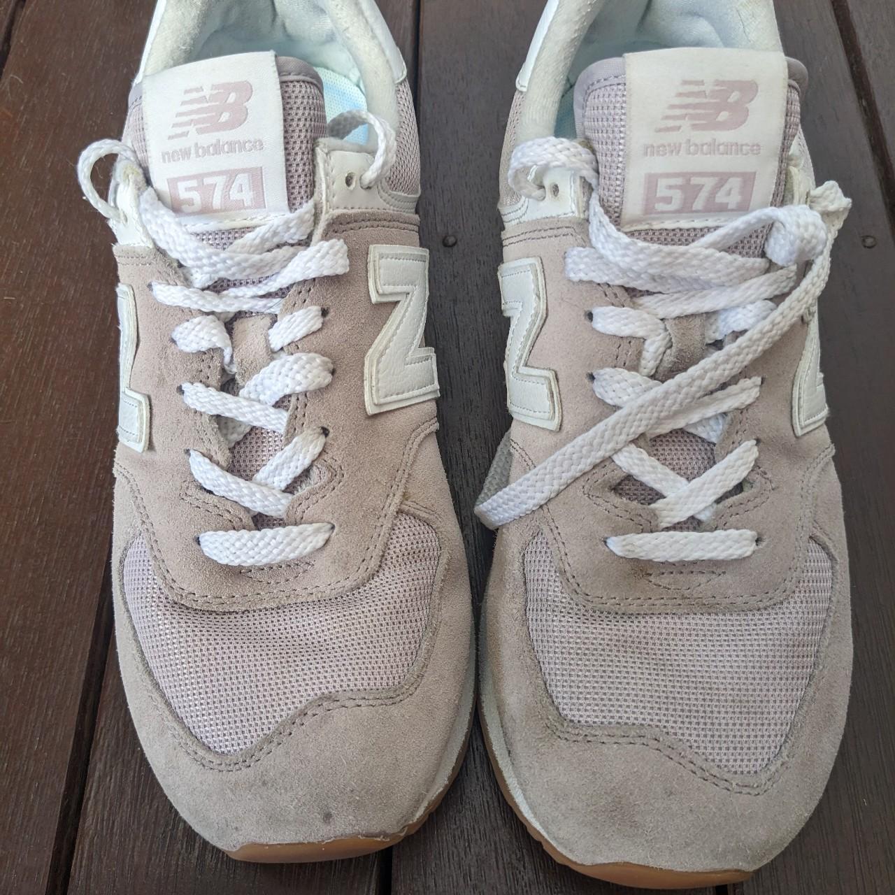 New Balance Men's Cream Trainers Depop