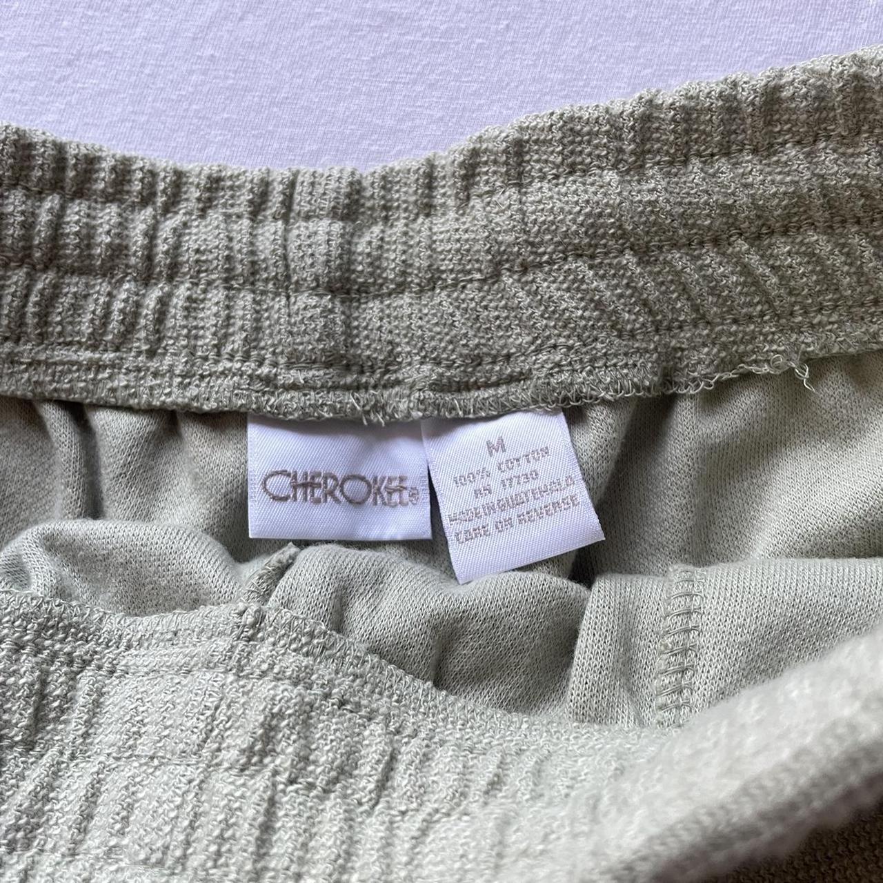 Cherokee Women's Green and Khaki Shorts Depop