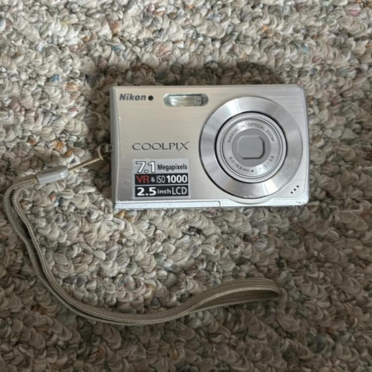 Nikon Coolpix s200 Digital Camera Depop