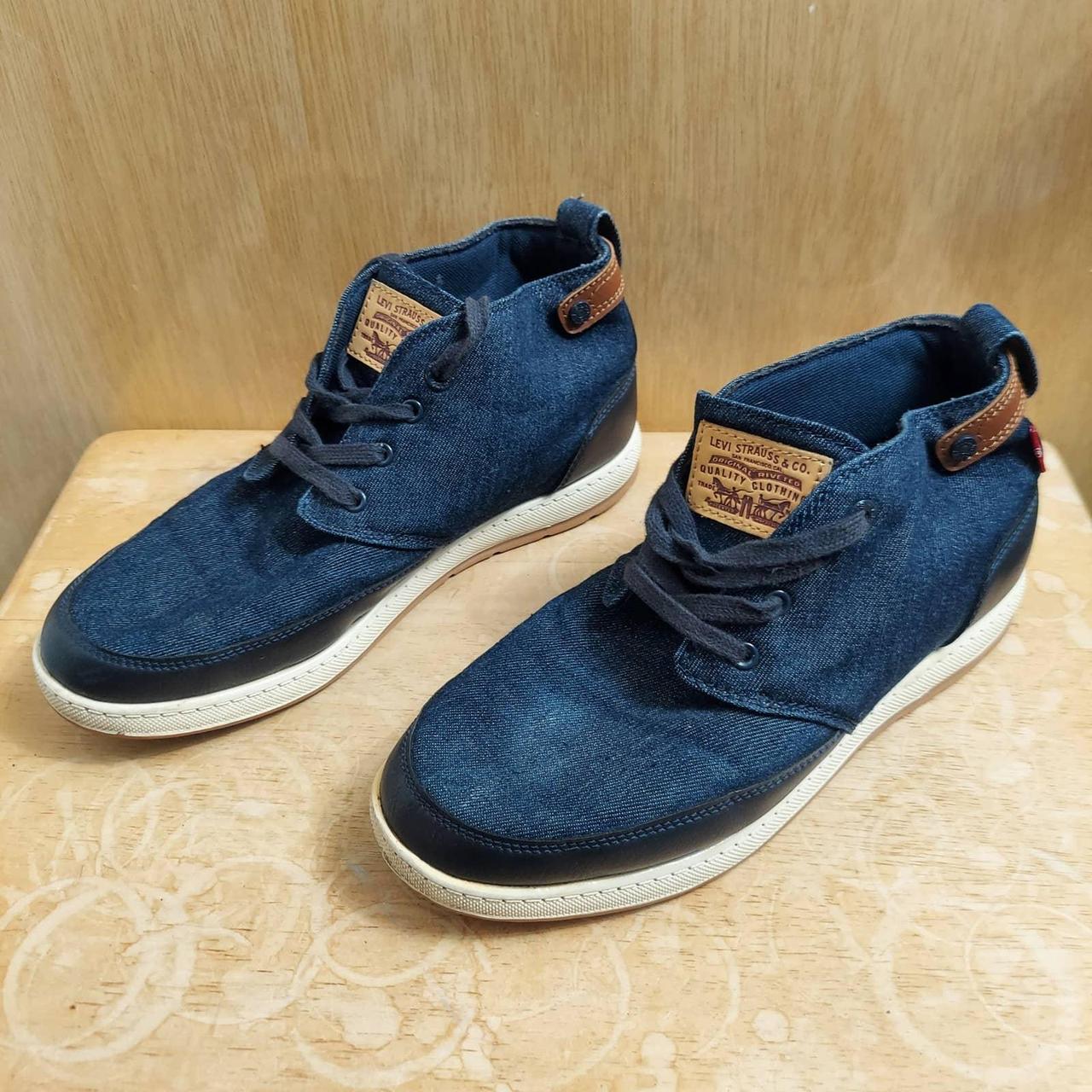 New Balance x Levi's Collab 327 Trainers Running Shoes | Fashion Forward  Forecast | Curated Fashion Week Runway Shows & Season Collections |  Trendsetting Styles by Designer Brands | Denim Jeans Observer