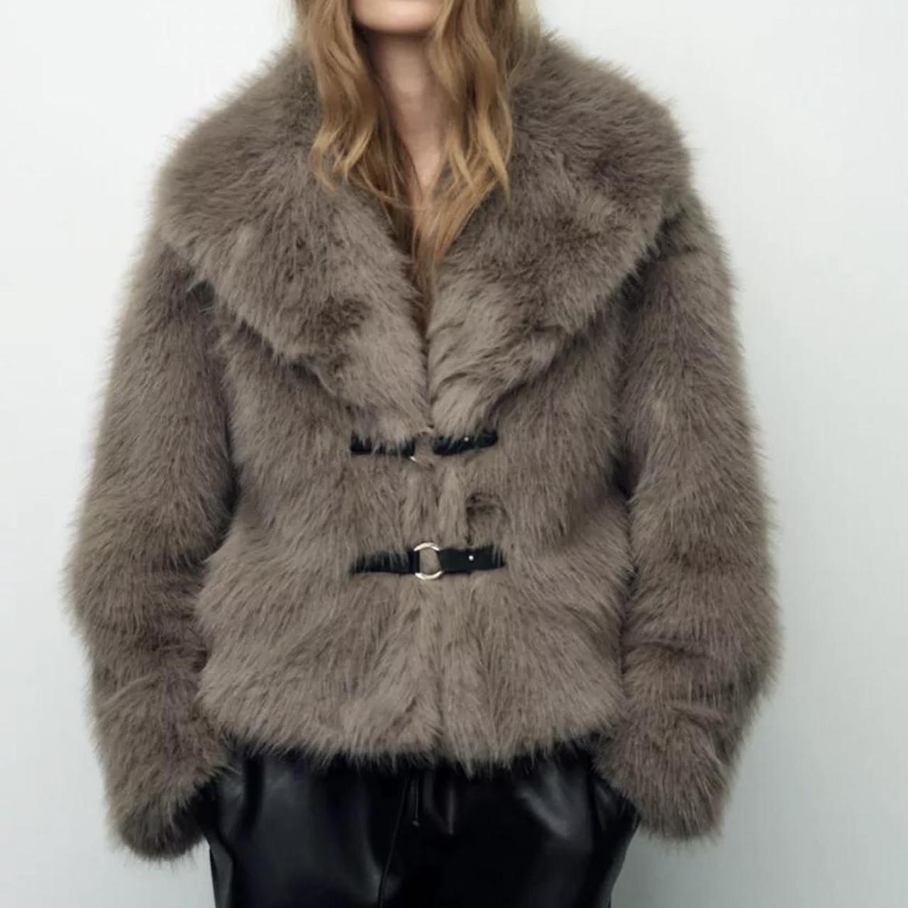 【SNS人気完売】ZARA FUR JACKET ファージャケット　ラスト1点 国内完売 ZARA フェイクファーコート ショートジャケット 4360