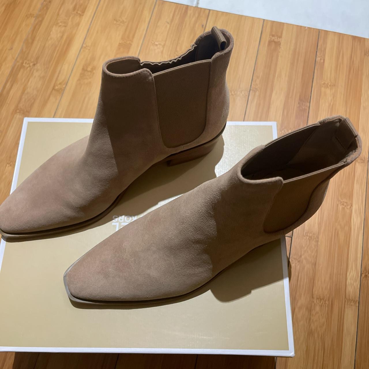 Flat bootie outlet shoes