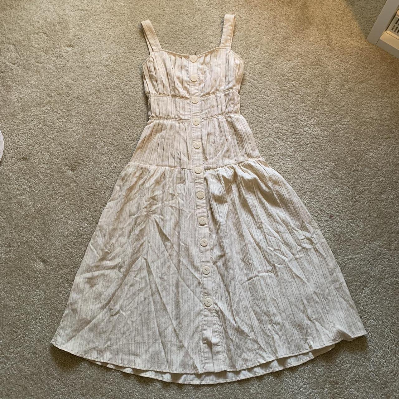 Moon River Cream Tiered Button Front Midi Dress... - Depop