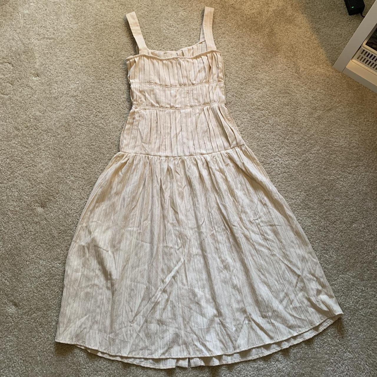 Moon River Cream Tiered Button Front Midi Dress... - Depop