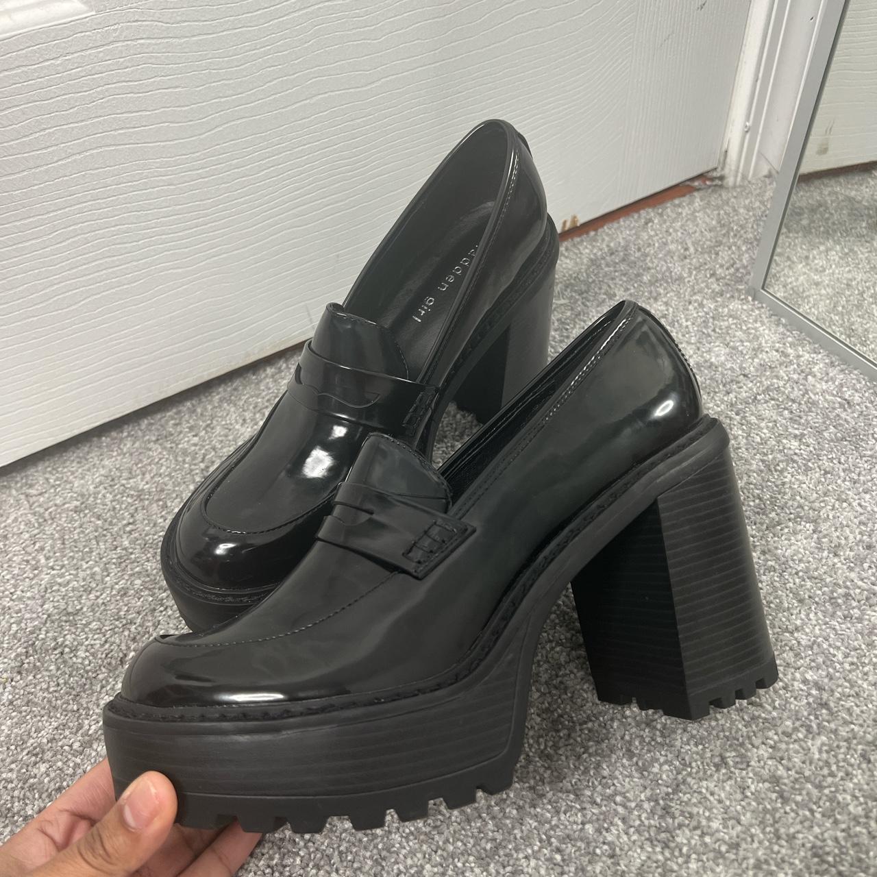 Madden Girl Women's Black Loafers Depop