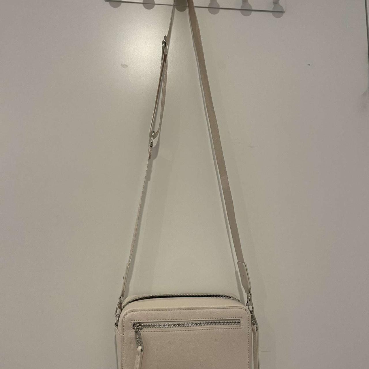 Country Road crossbody Price negotiable Depop