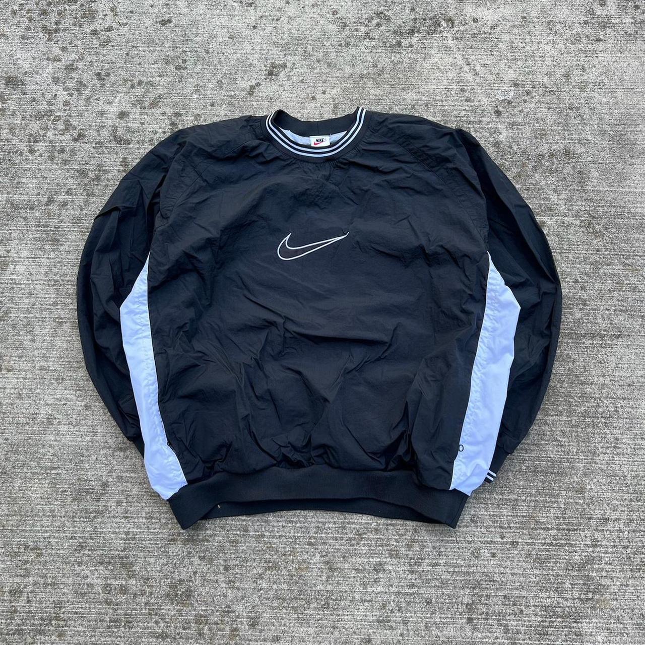 Nike crewneck windbreaker Depop