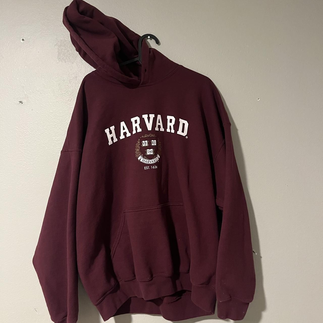 Gildan Men's Burgundy and White Hoodie | Depop