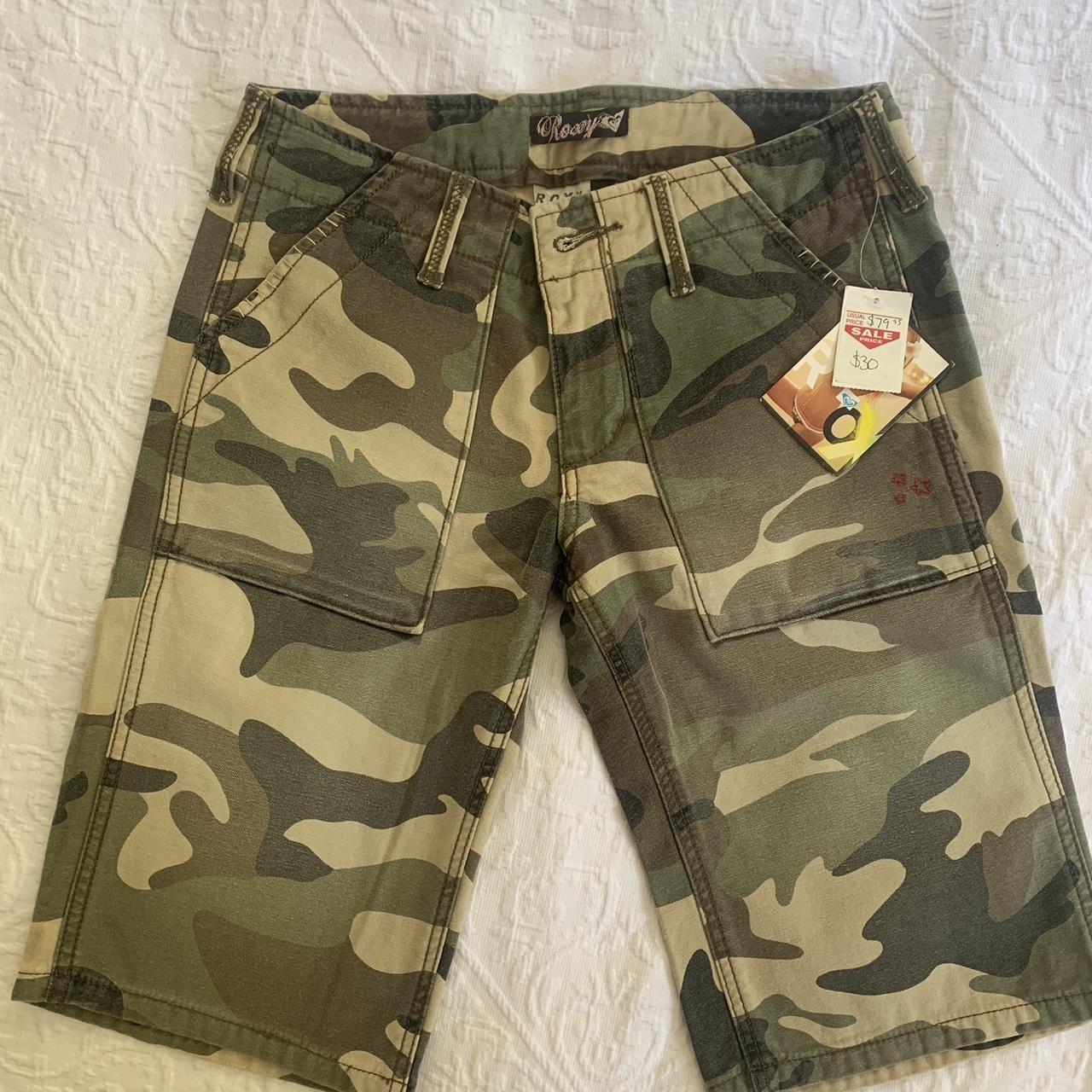 Brand new vintage Roxy Camo jorts Size:6 Amazing... - Depop