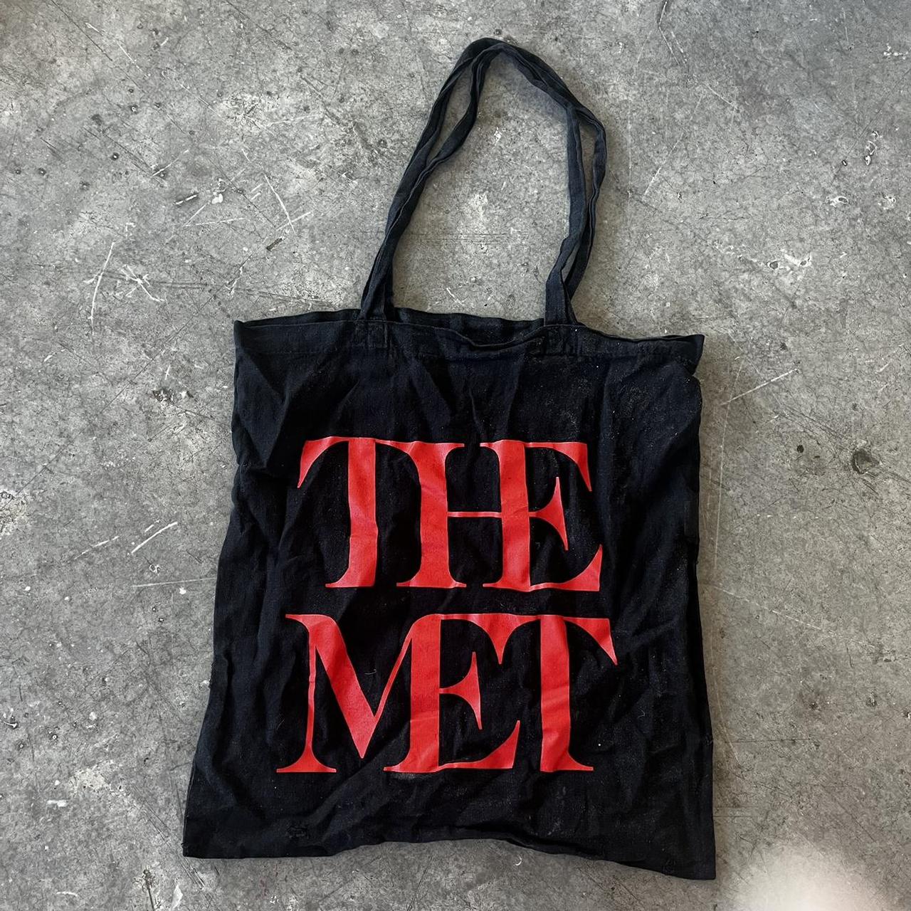 The met tote discount bag