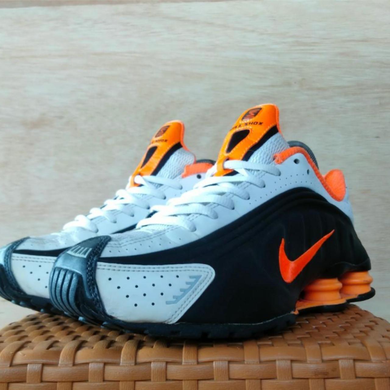 item listed by green44buy