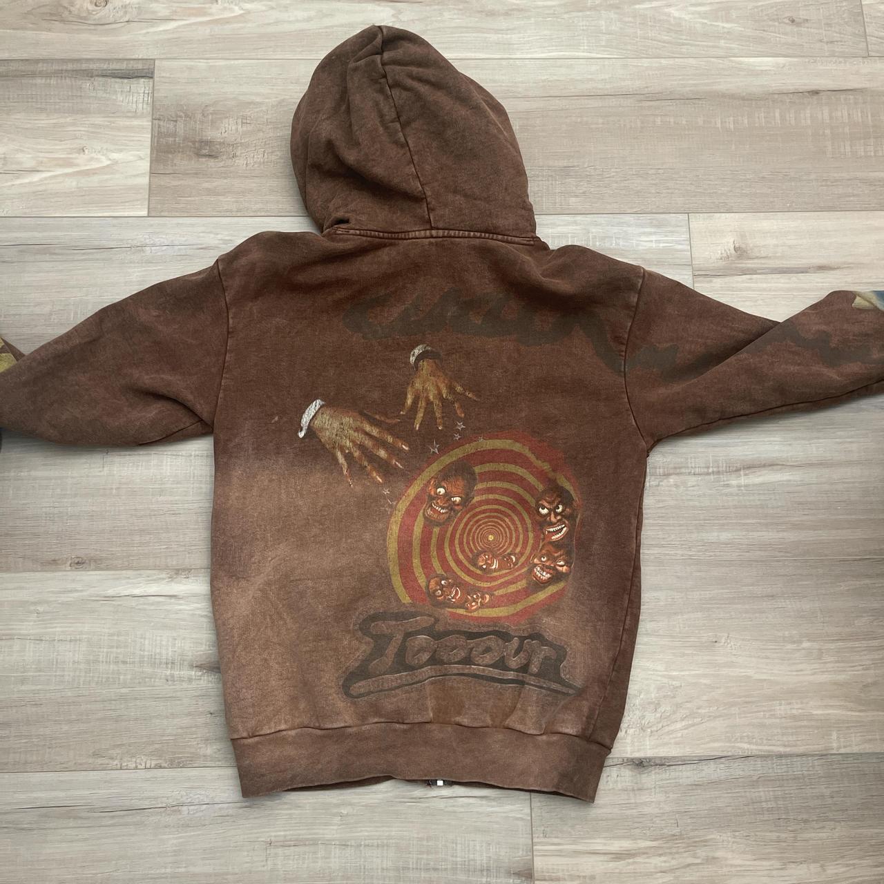 パーカー・フーディ Travis Scott Utopia Circus Maximus Tour Zip-Up Hoodie Brown Travis Scott Utopia Circus Maximus 2023 Tour Zip-Up Hoodie