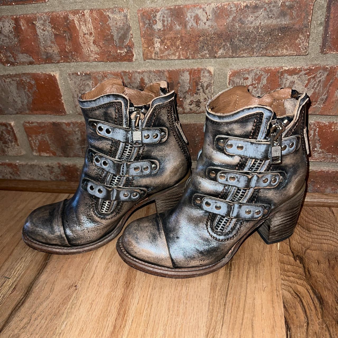 Freebird Boots! Size 8 - Pewter/ Beckett This boot... - Depop