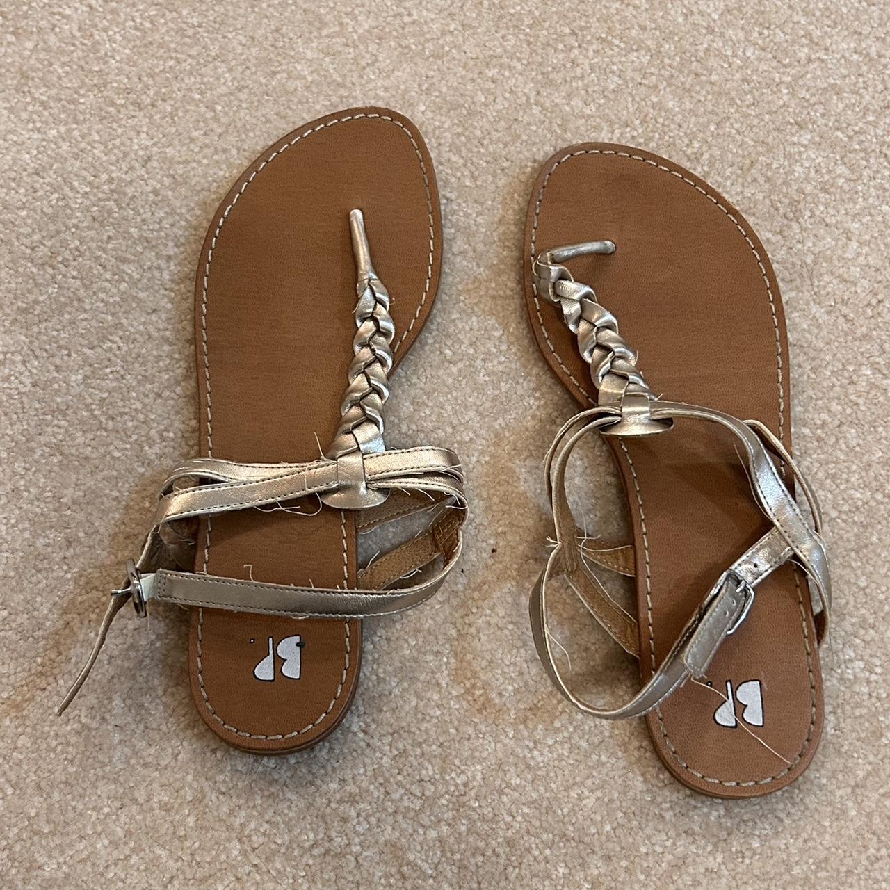 Cute braided gold summer sandals size 7 1/2 - Depop