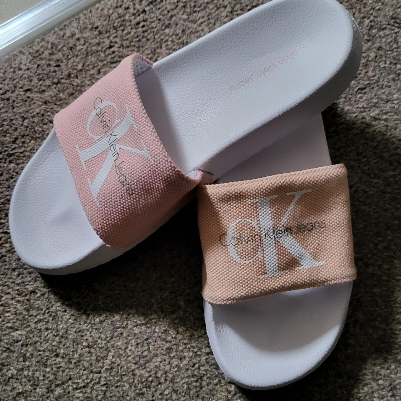 Calvin Klein Womens Sliders Size 5 in good