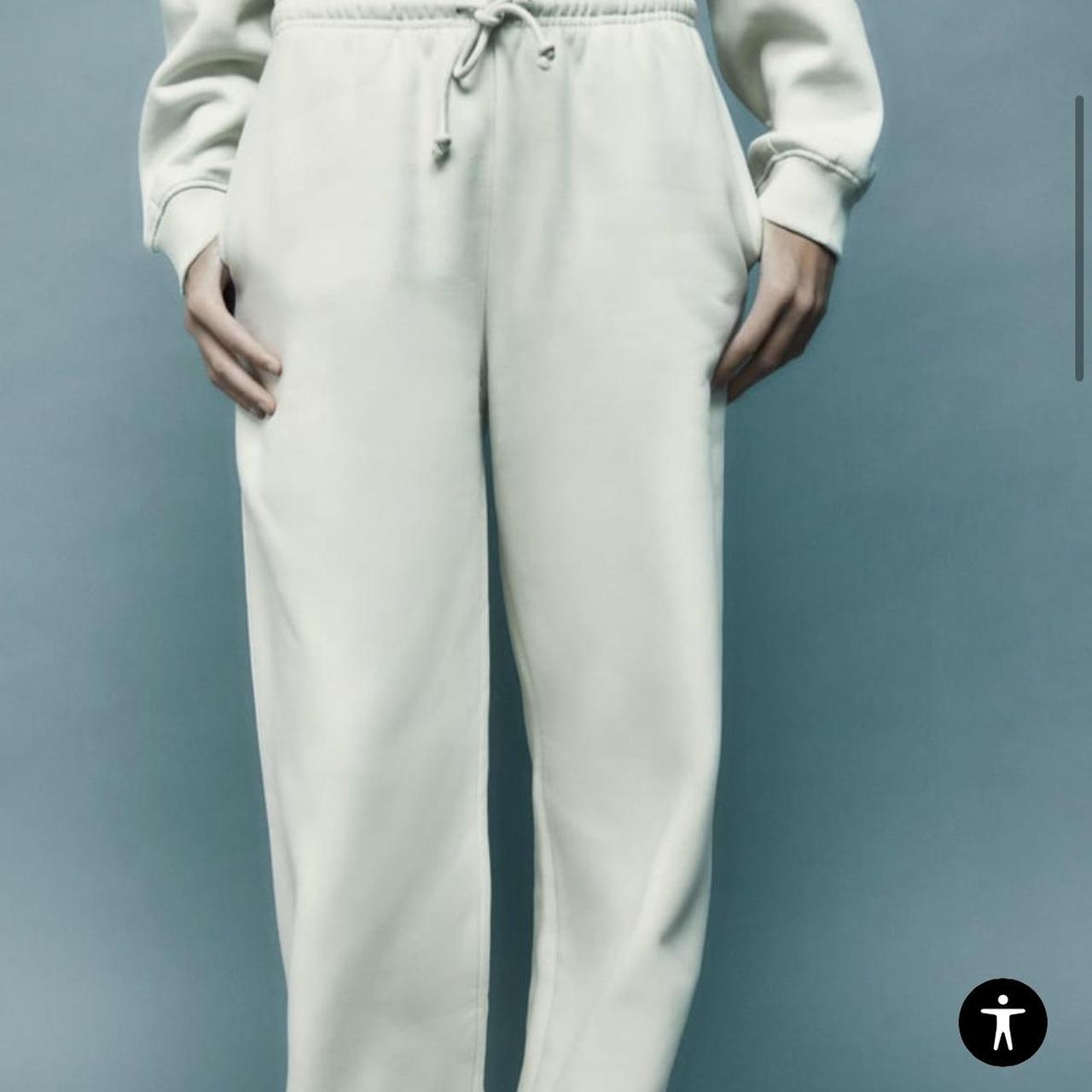 Zara Women's Cream Joggerstracksuits Depop