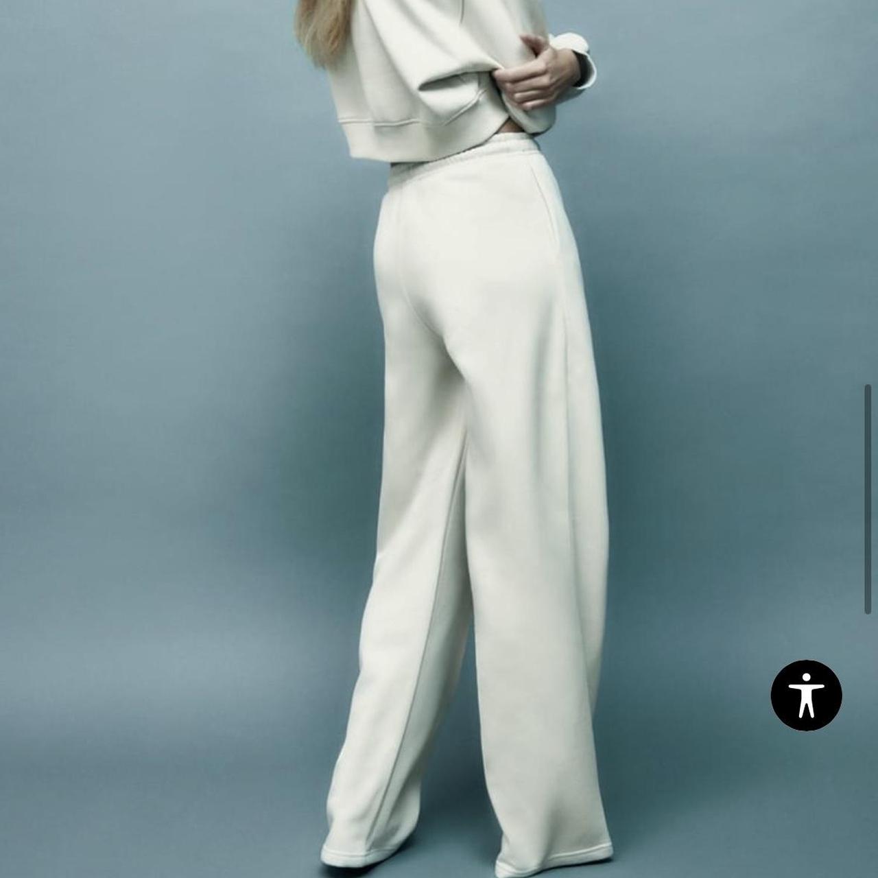 Zara Women's Cream Joggerstracksuits Depop