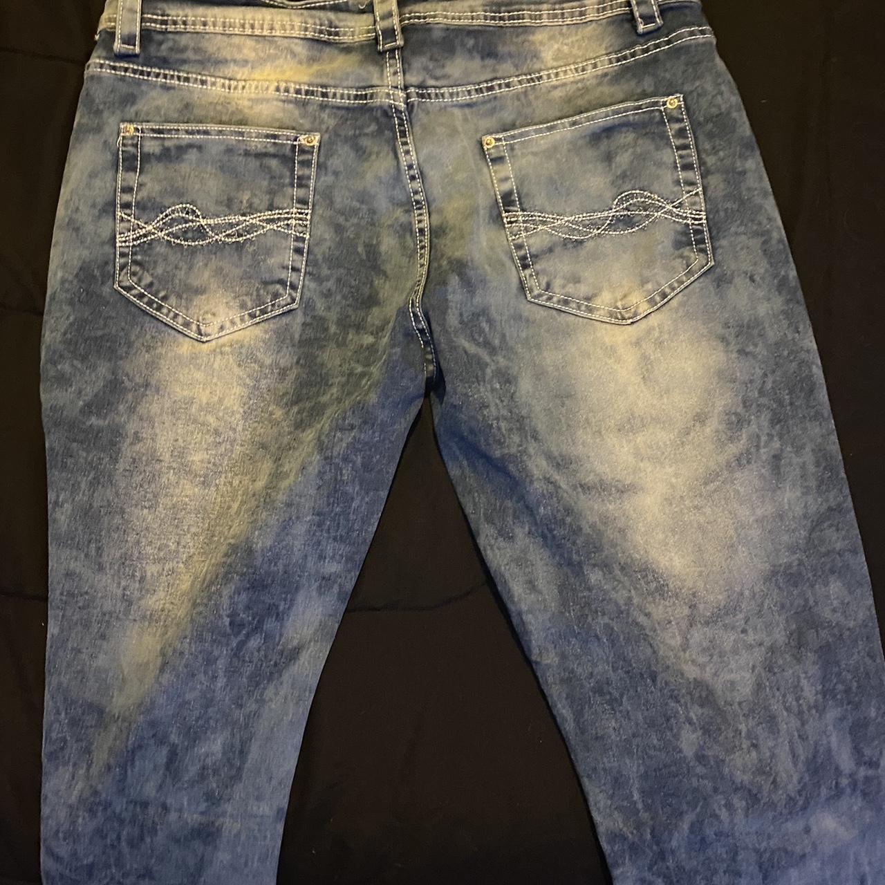 2 XL pants but fits like a large - Depop