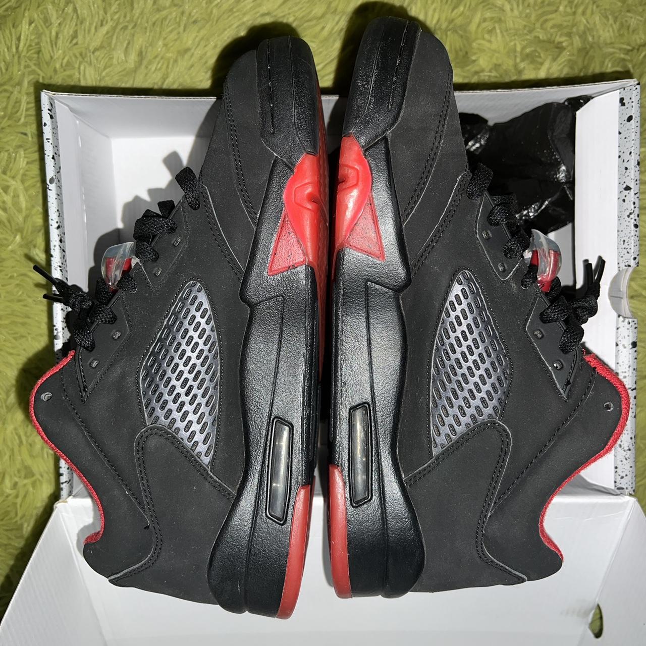 Men's Black and Red Trainers | Depop