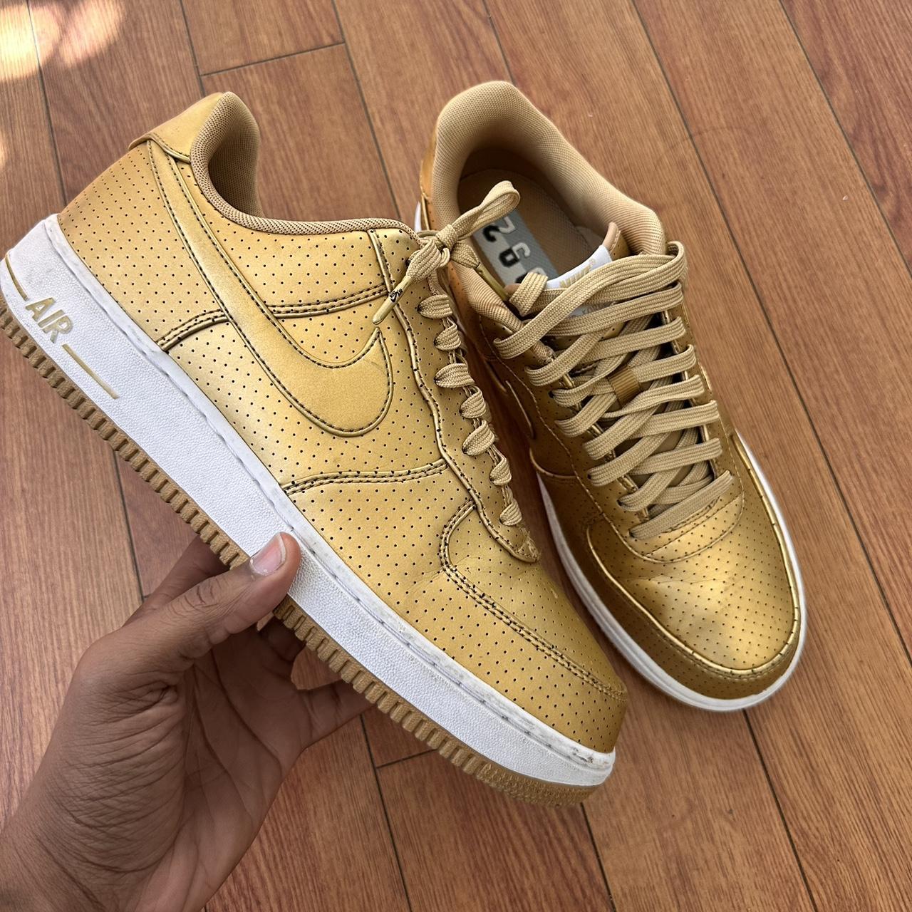 item listed by hxrtboy