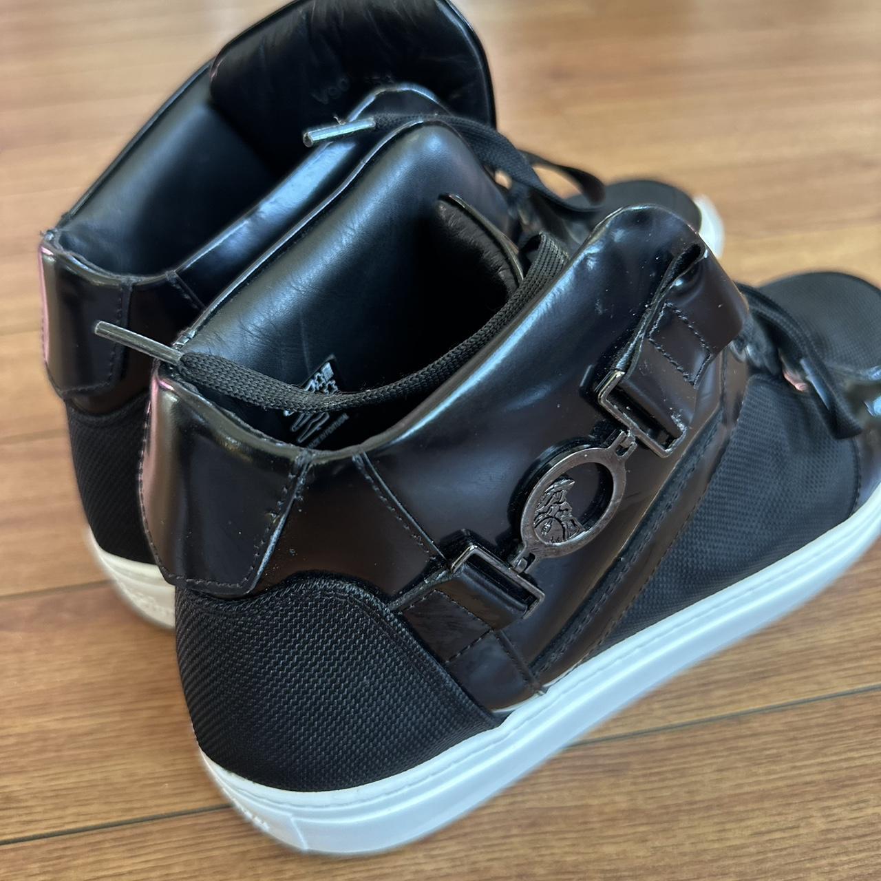 item listed by hxrtboy