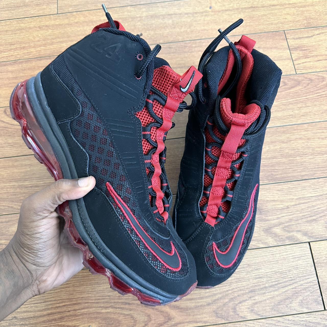 item listed by hxrtboy