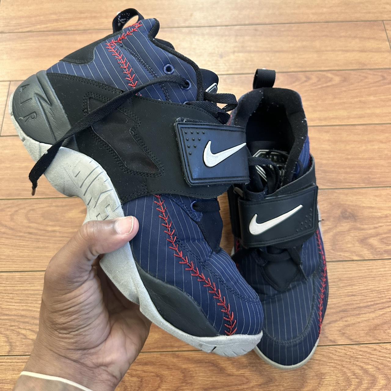 item listed by hxrtboy
