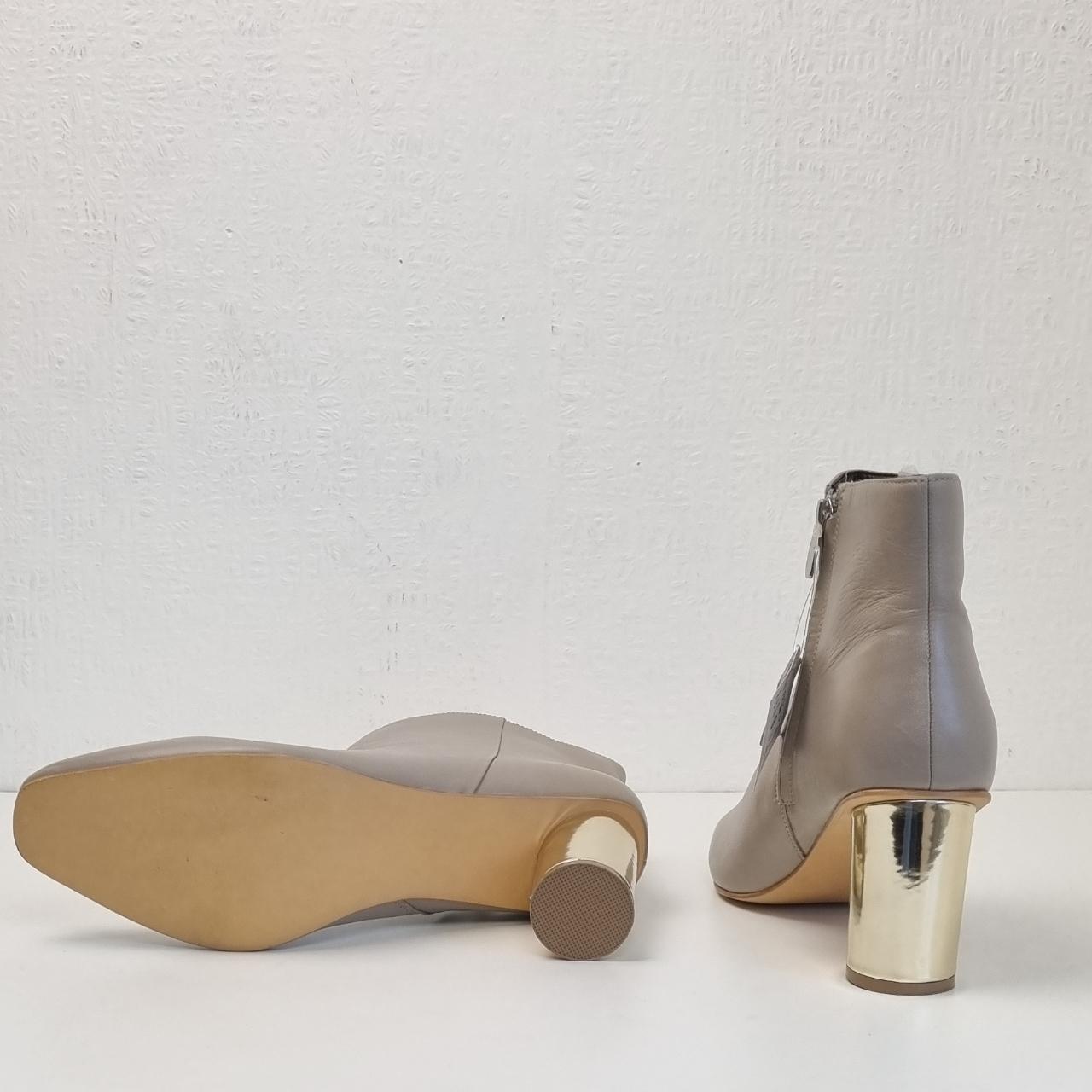 JD Williams Women's Tan and Gold Boots Depop