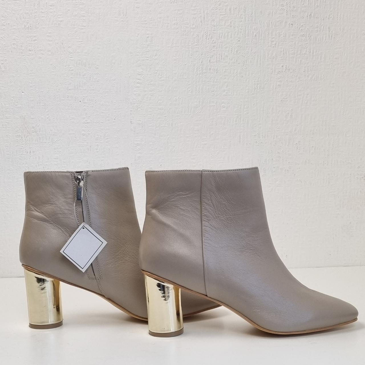 JD Williams Women's Tan and Gold Boots Depop